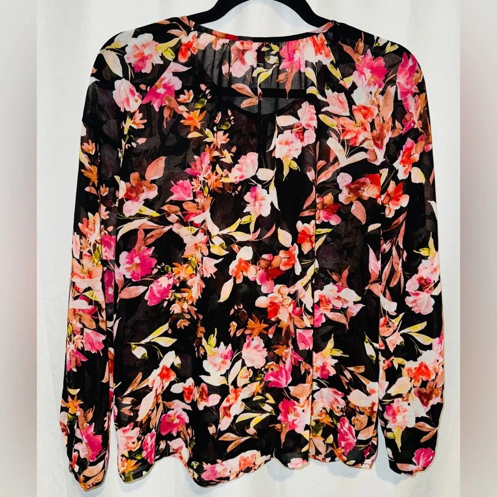 Lot 2 Vince Camuto Tops Red Dot Black Floral Sheer V-neck Blouse Dressy Career M - Picture 11 of 14